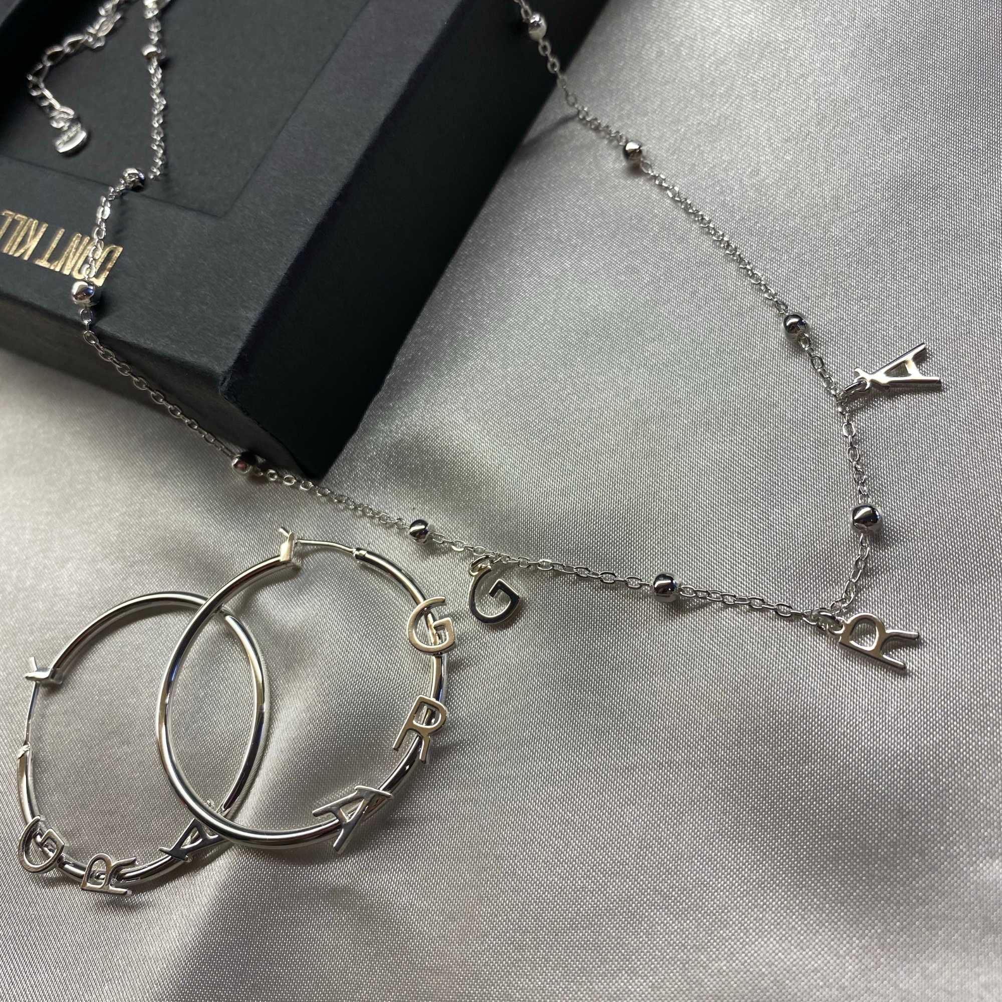 Mo ghrá Silver Grá Necklace in Display. Grá means love in Irish