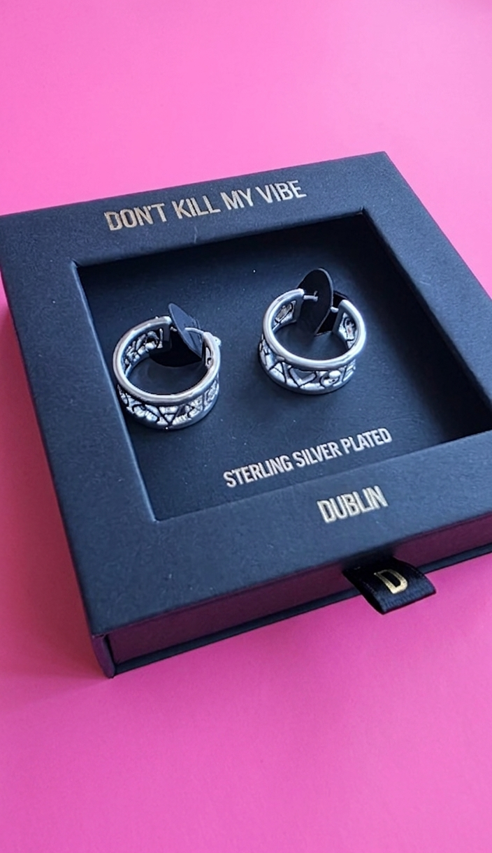 Grá Croí Grá Hoop Earring