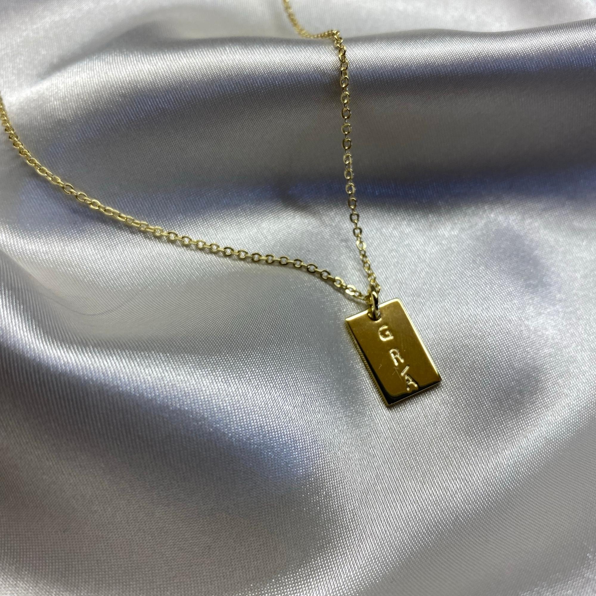  Gold Mo Ghrá Pendant Necklace