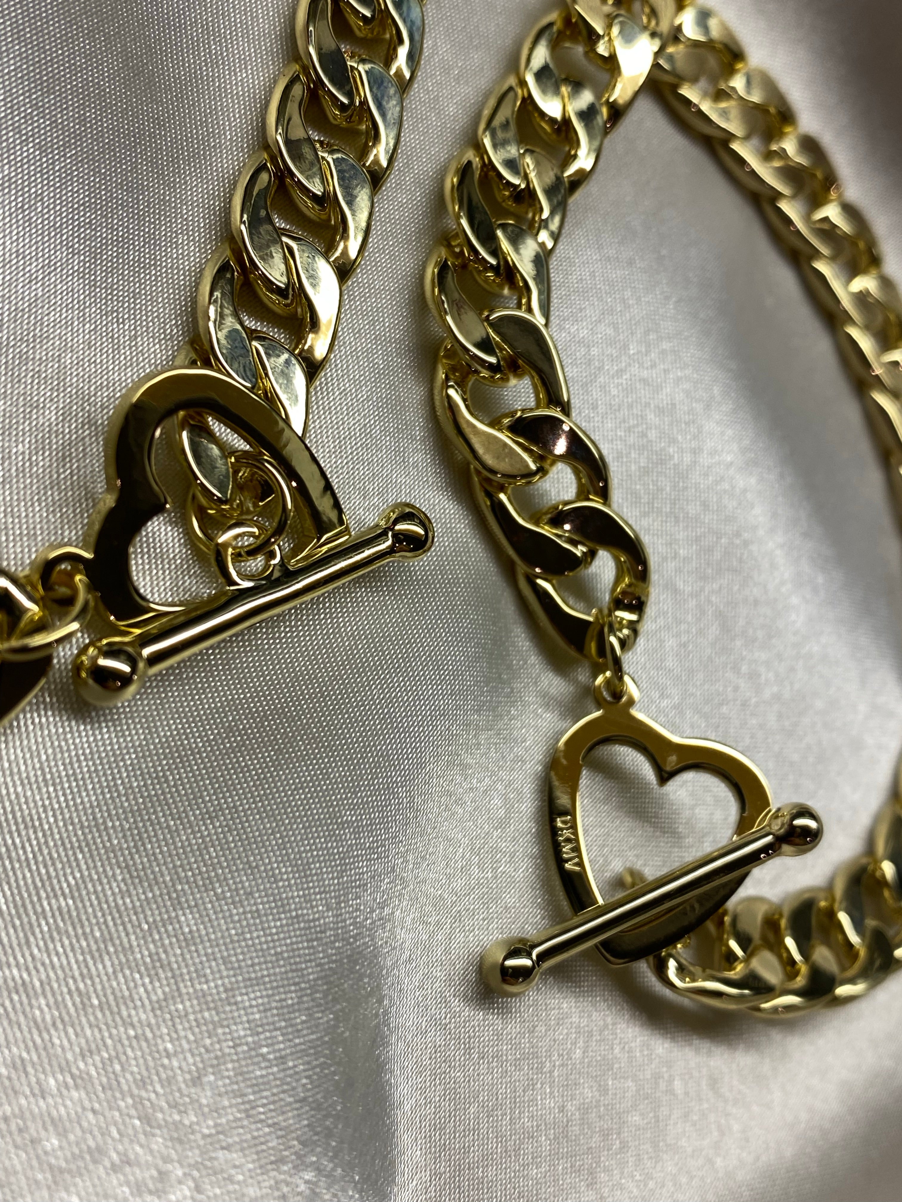 Don’t mess with this heart bracelet
